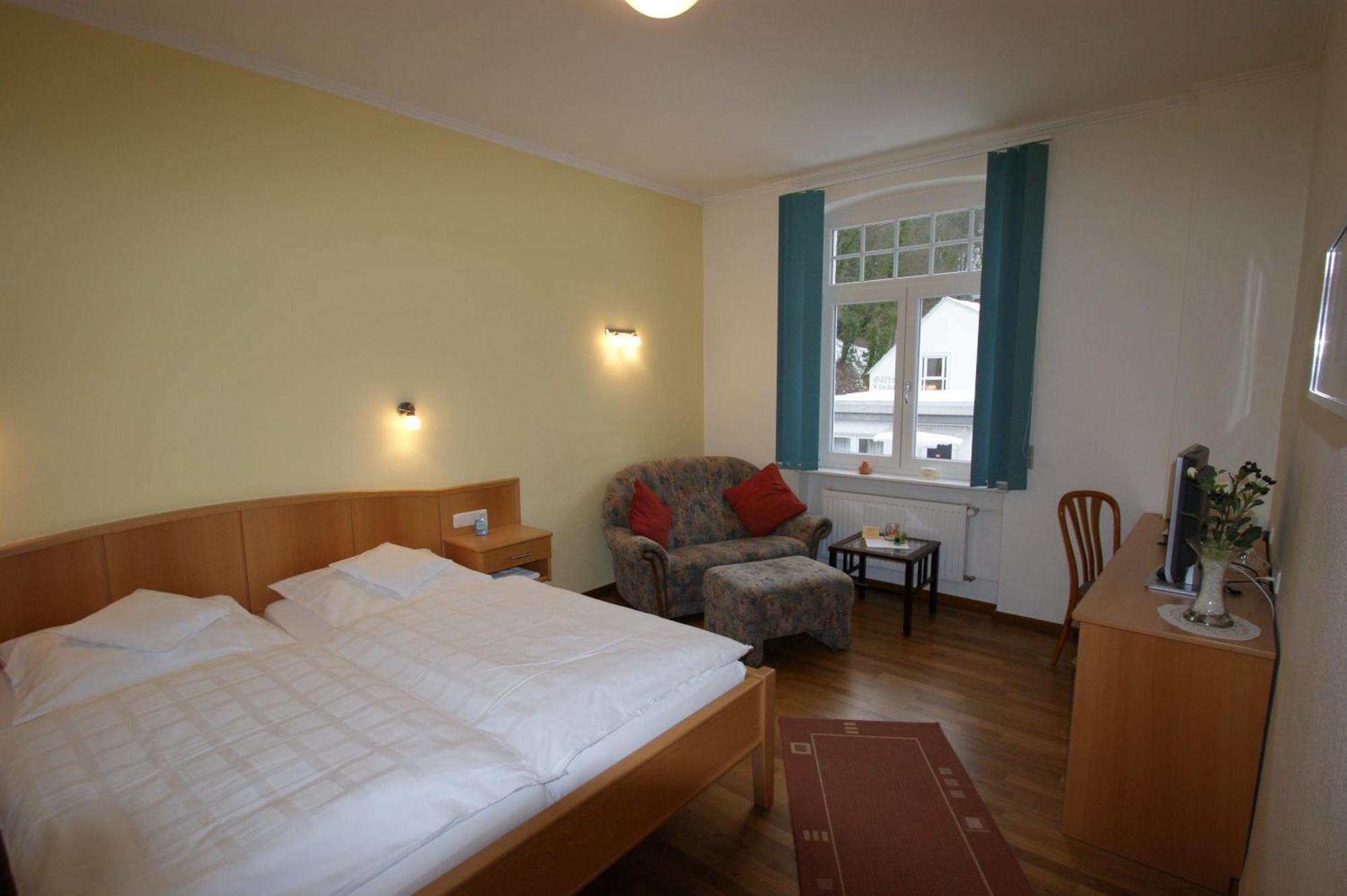 Bertricher Hof Hotel Garni บัดแบร์ทริช ภายนอก รูปภาพ
