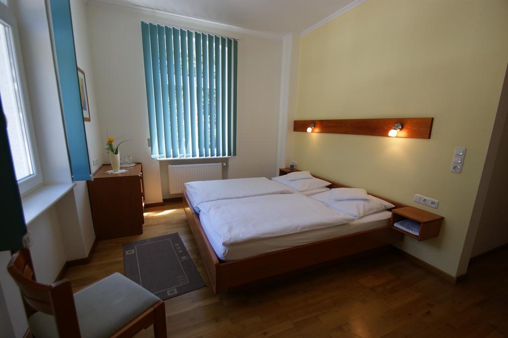 Bertricher Hof Hotel Garni บัดแบร์ทริช ภายนอก รูปภาพ