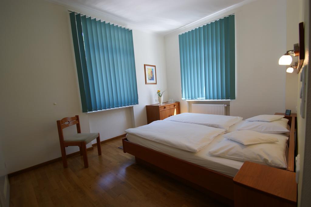 Bertricher Hof Hotel Garni บัดแบร์ทริช ภายนอก รูปภาพ