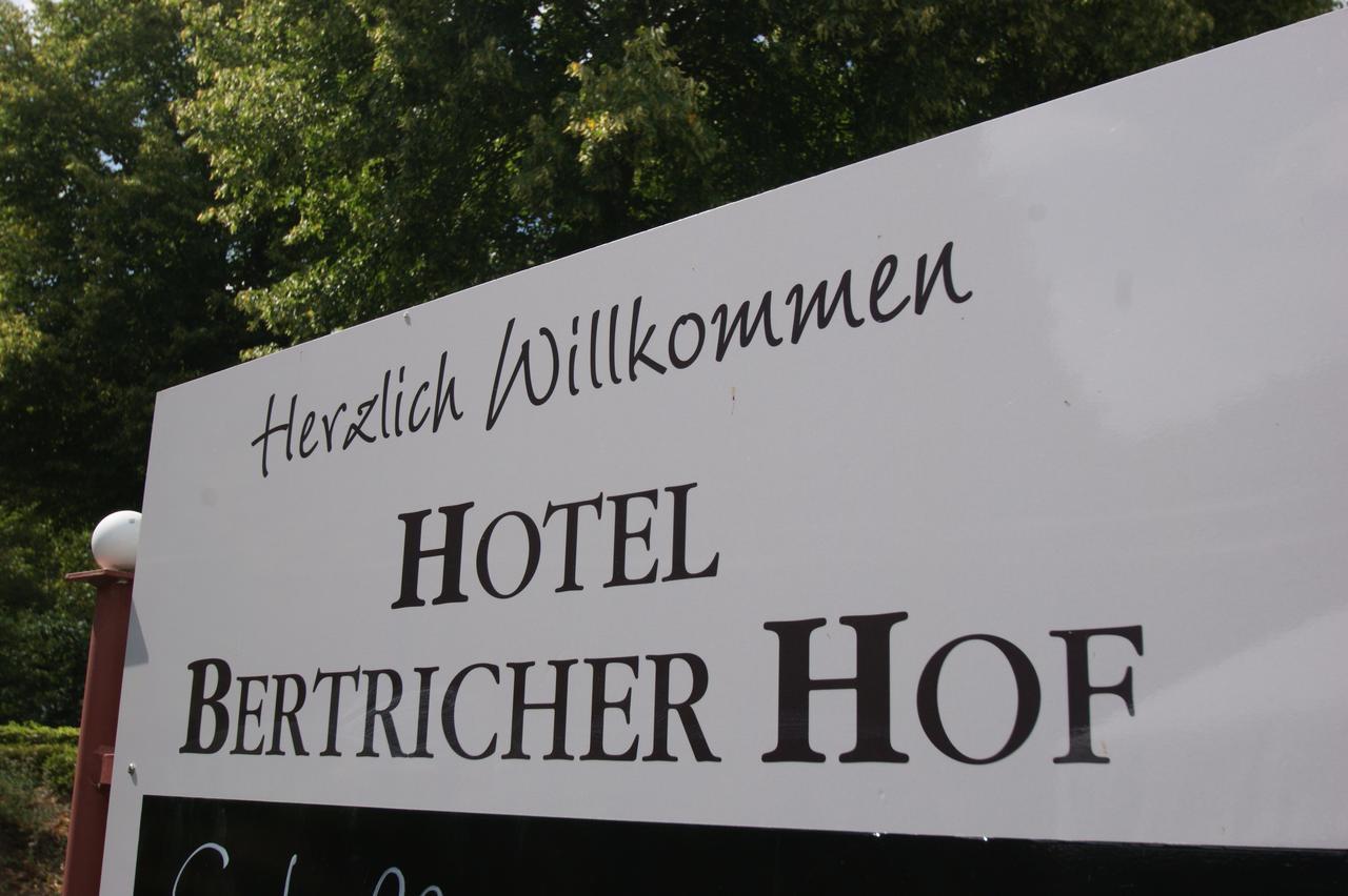Bertricher Hof Hotel Garni บัดแบร์ทริช ภายนอก รูปภาพ