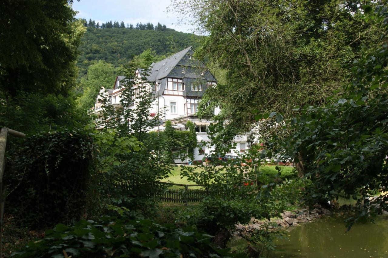 Bertricher Hof Hotel Garni บัดแบร์ทริช ภายนอก รูปภาพ
