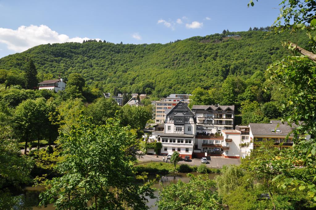 Bertricher Hof Hotel Garni บัดแบร์ทริช ภายนอก รูปภาพ